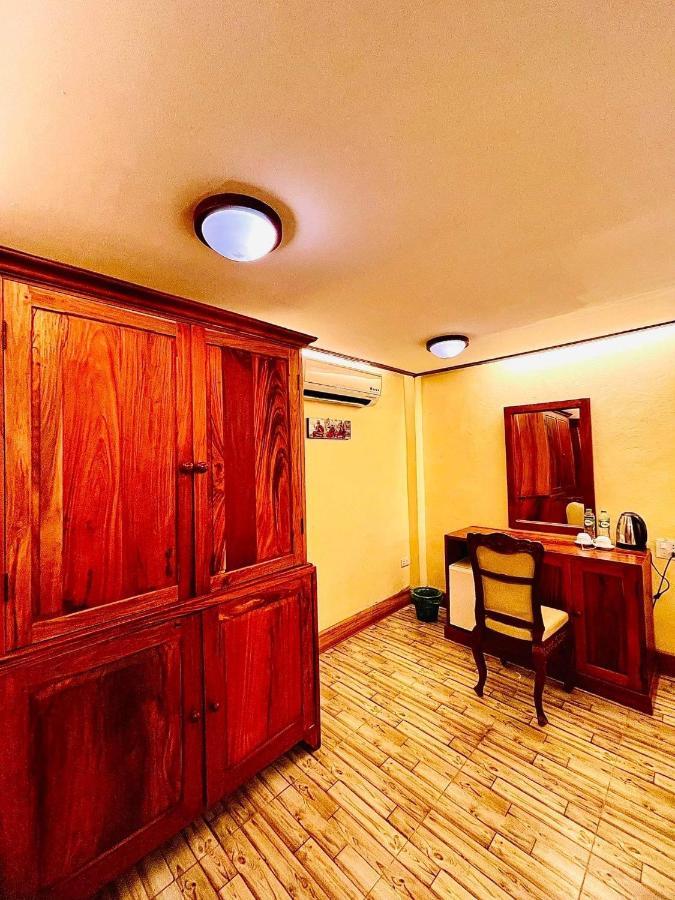 Vieng Savanh II Hotel Luang Prabang Luaran gambar