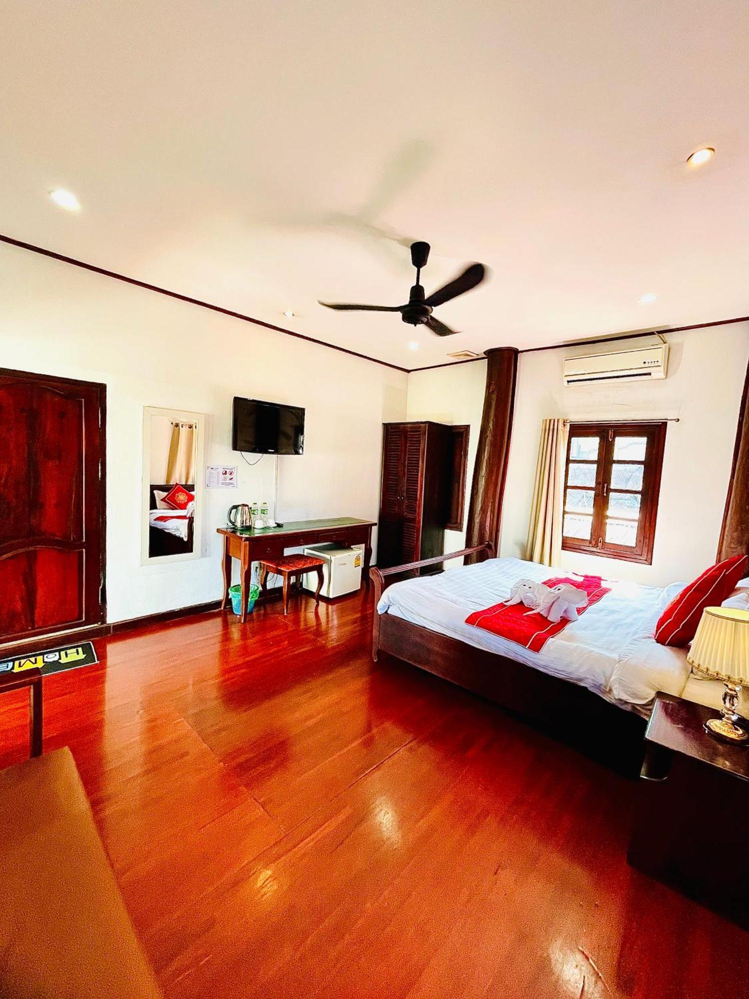 Vieng Savanh II Hotel Luang Prabang Luaran gambar